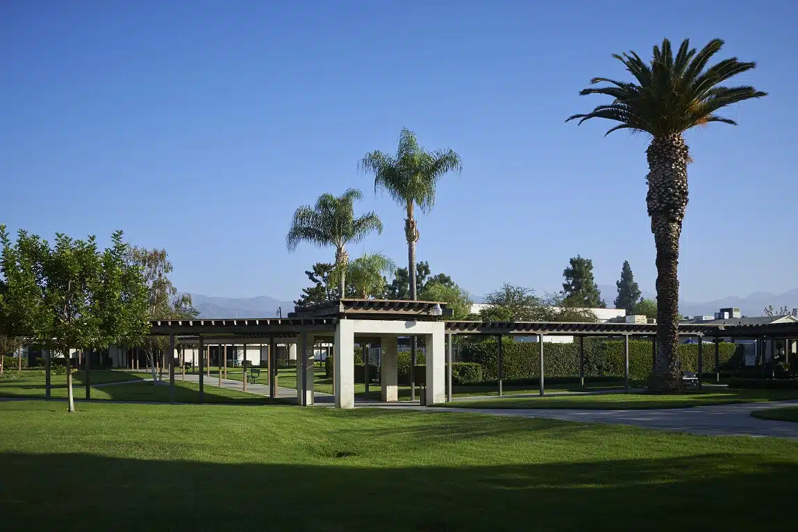 Aurora Charter Oak Hospital - Thumbnail 8