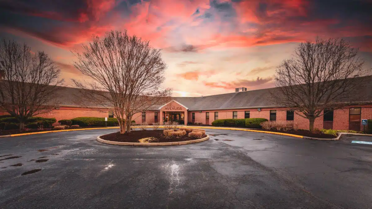 Avenues Recovery Center - Thumbnail 2