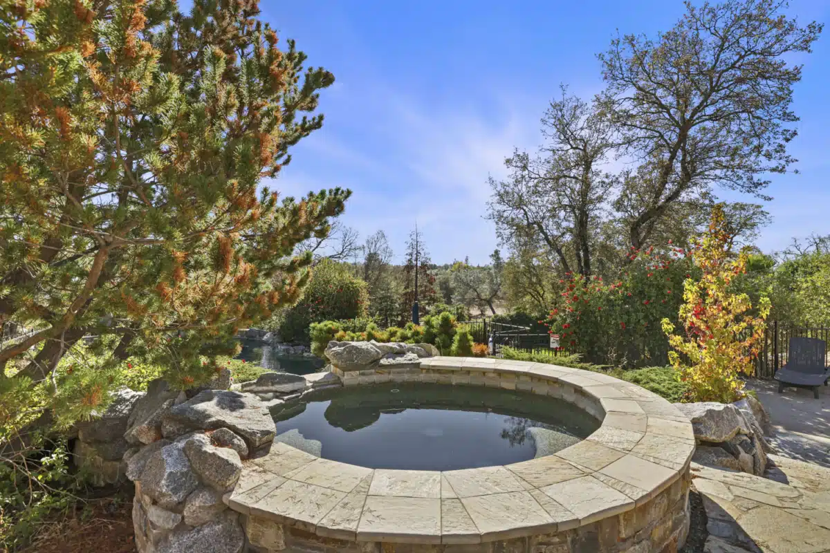 CDT Service Corporation - Thumbnail 5