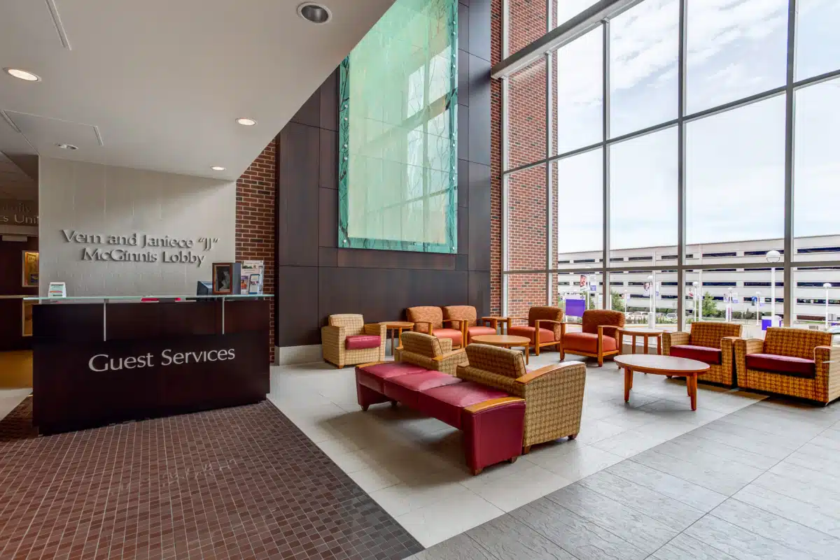 Carle BroMenn Medical Center - Thumbnail 5