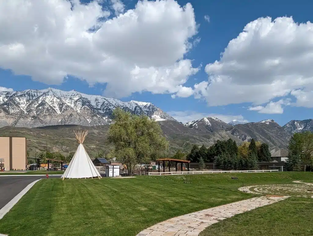 Cirque Lodge - Thumbnail 5