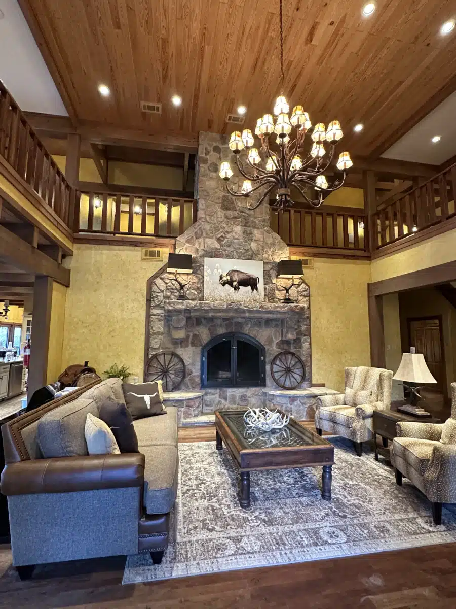 Cypress Lakes Lodge - Thumbnail 2