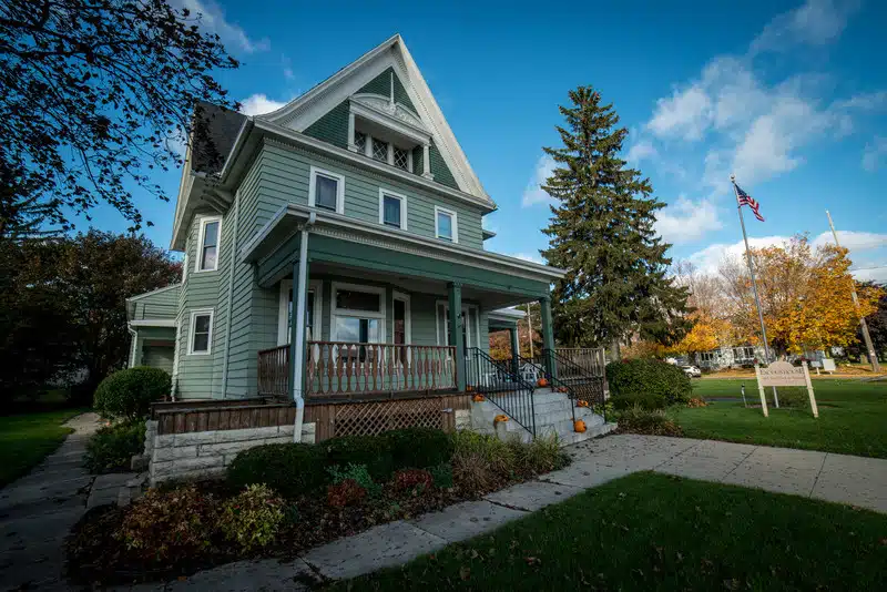 Exodus House - Thumbnail 3