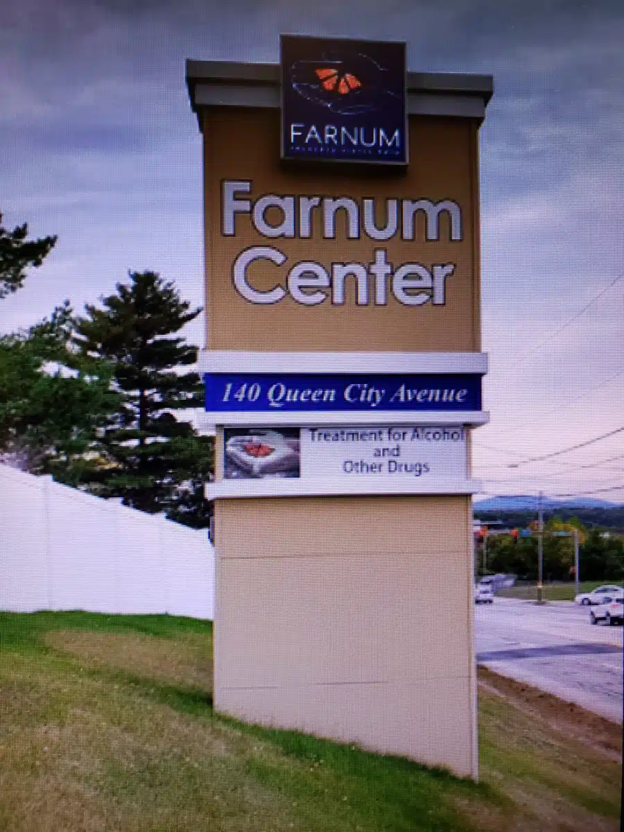 Farnum Center - Thumbnail 2