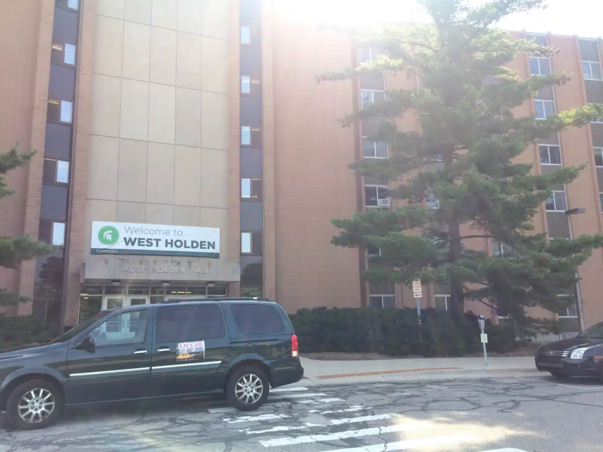 Holden House - Thumbnail 7