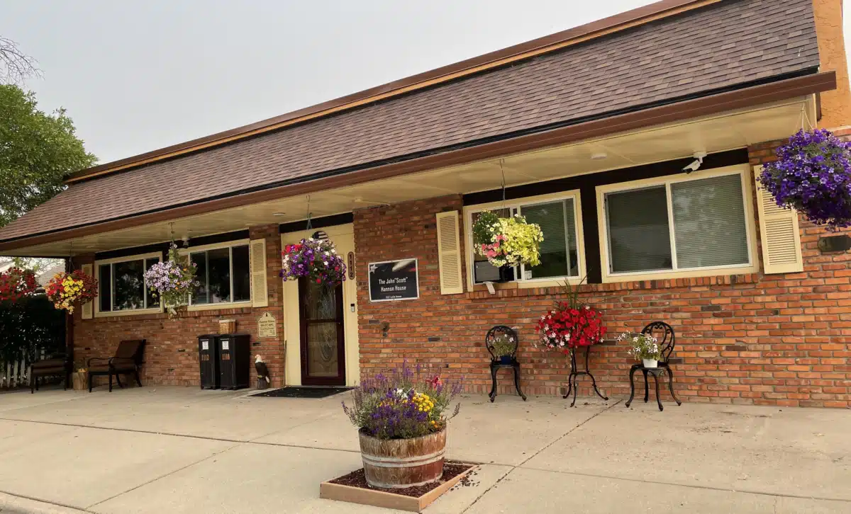 Instar Community Servs - Thumbnail 3