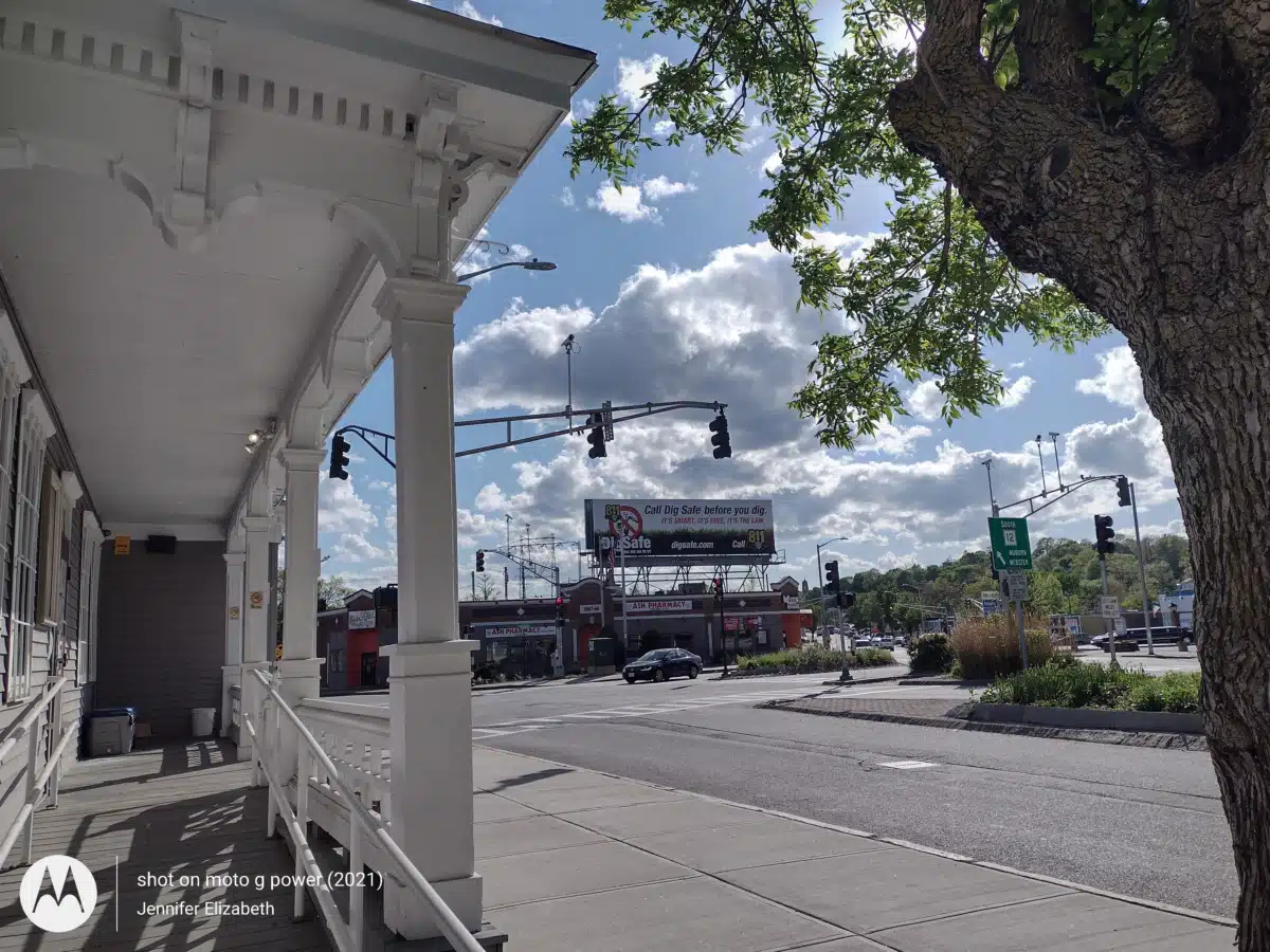 Jeremiahs Inn Inc - Thumbnail 3