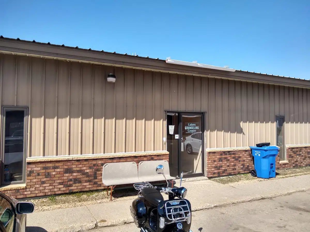 Lakes Counseling Center - Thumbnail 2