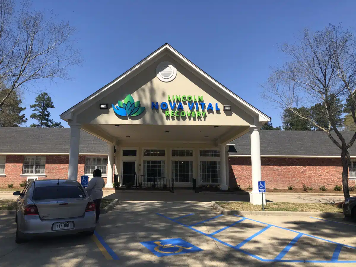 Lincoln Nova Vital Recovery - Thumbnail 2