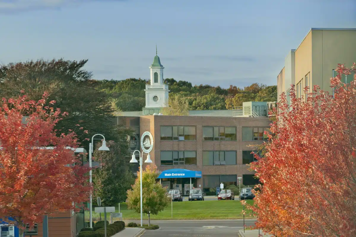 Mather Hospital Northwell Health - Thumbnail 3