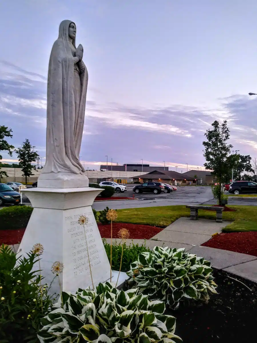 Mt St Marys Hospital/Niagara Falls - Thumbnail 2