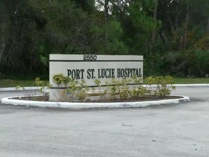 Port Saint Lucie Hospital - Thumbnail 4
