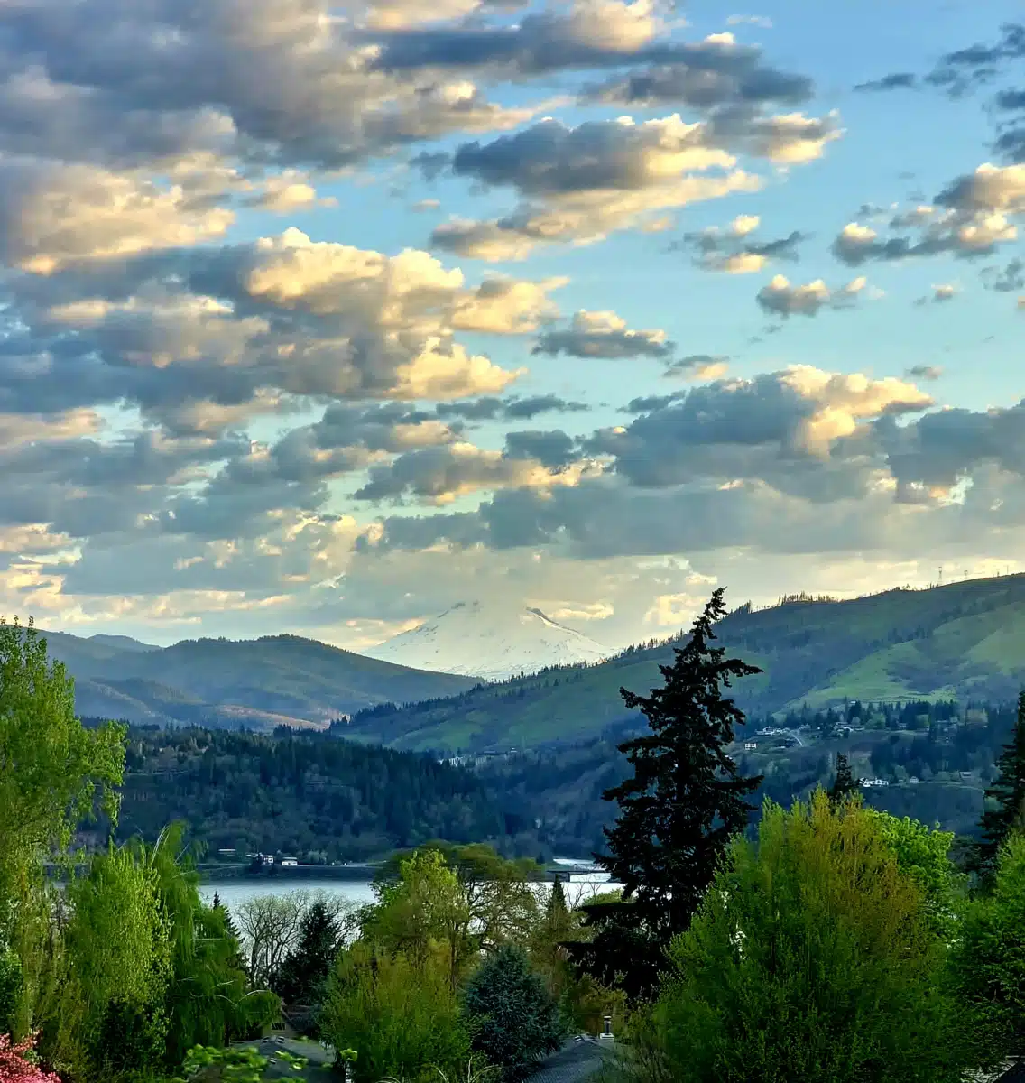 Providence Hood River Memorial - Thumbnail 2