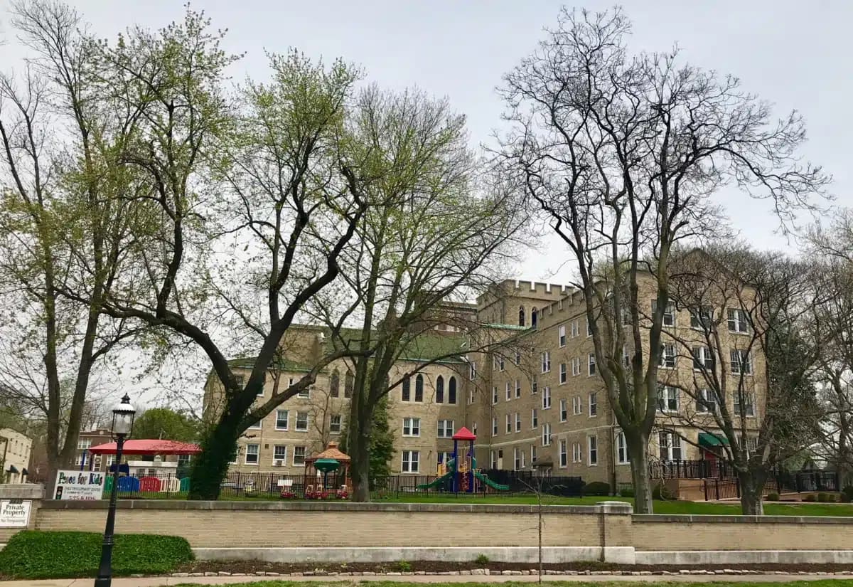 Queen of Peace Center - Thumbnail 6