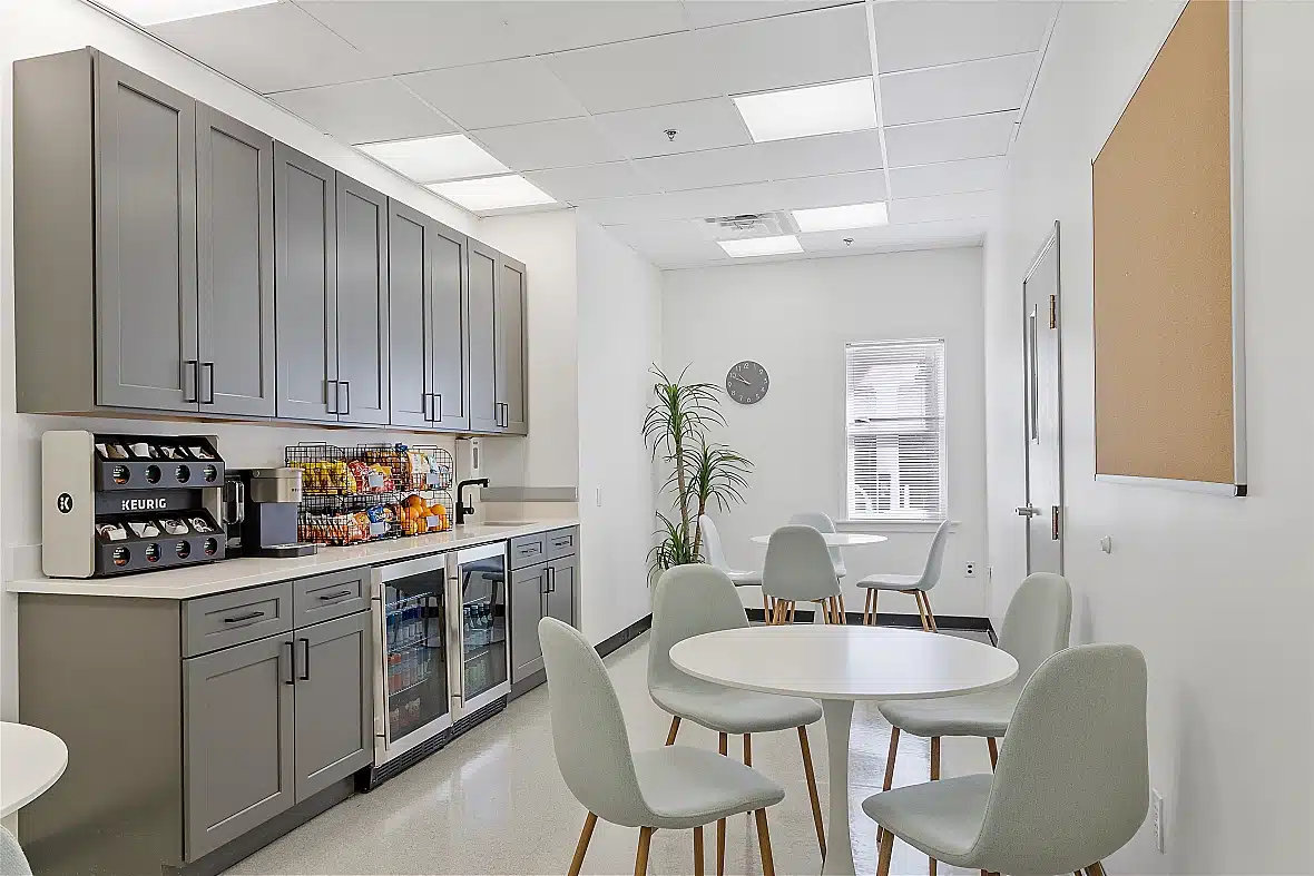 Relief Recovery Center - Thumbnail 5