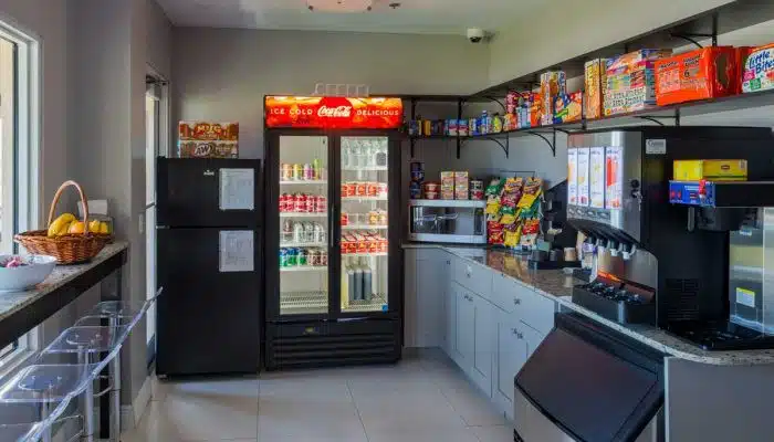 Retreat of Broward Inc - Thumbnail 6