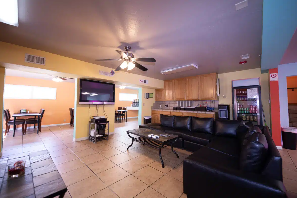 Royal Life Centers - Thumbnail 2