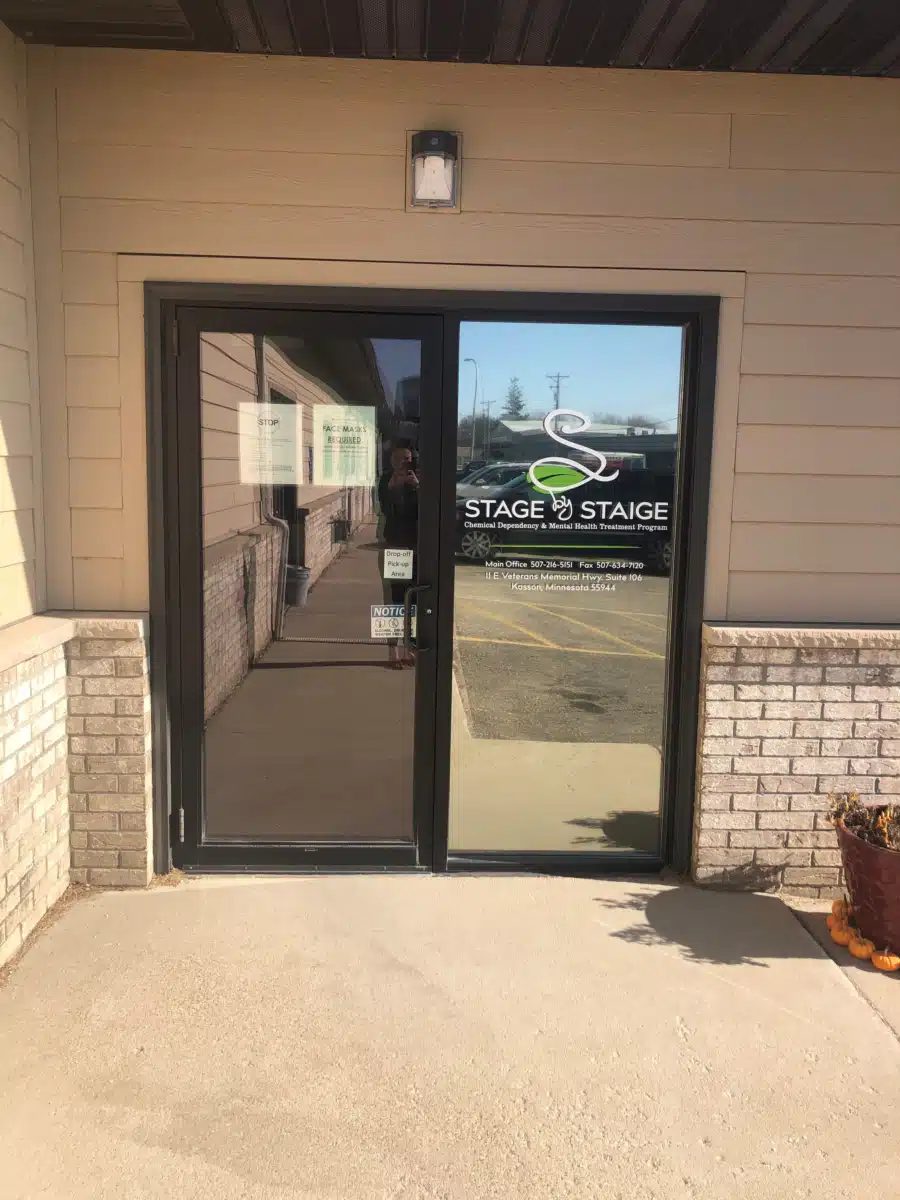 Stage by Staige - Thumbnail 2