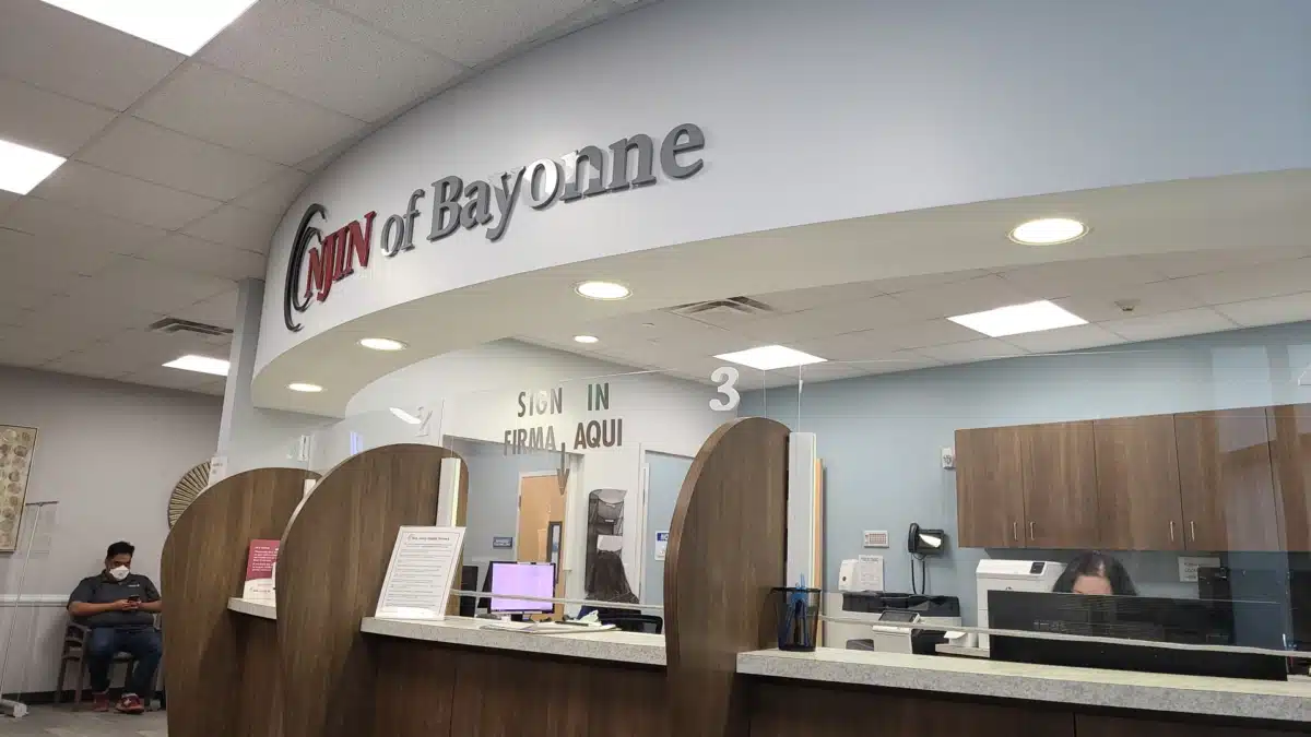 Trinitas Regional Medical Center - Thumbnail 2