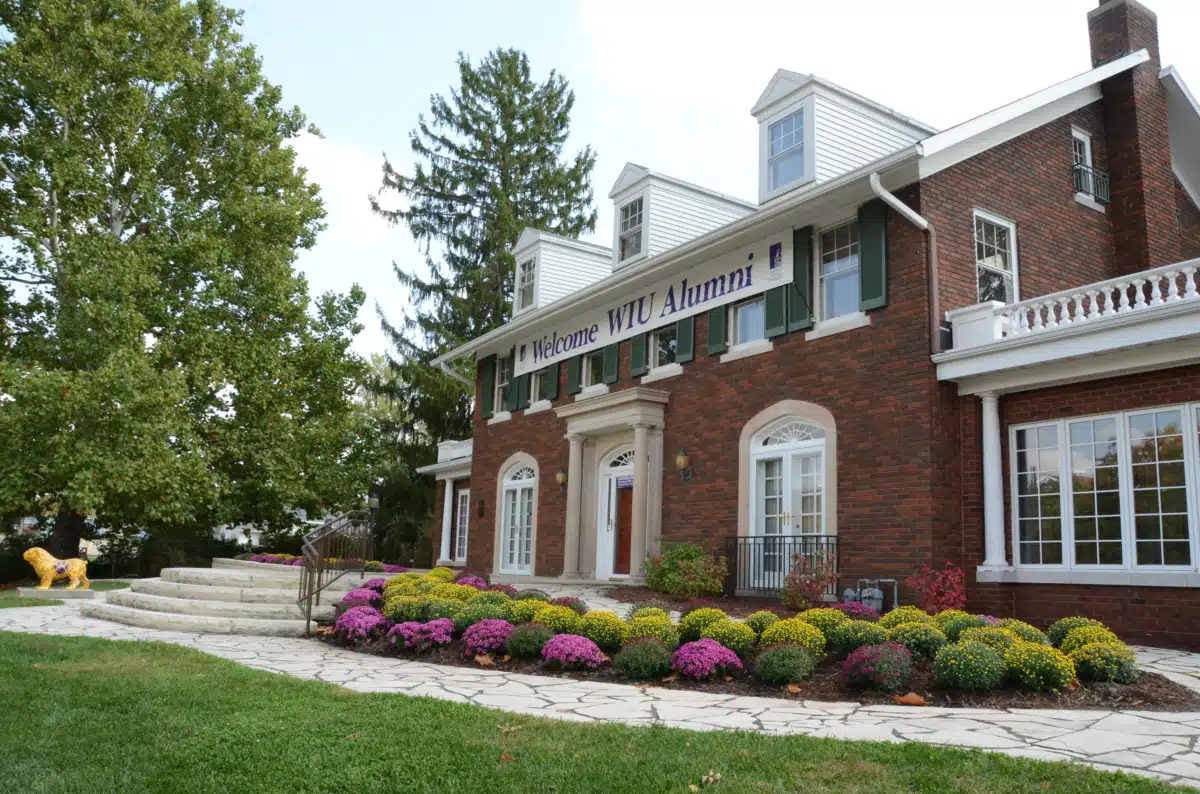 Western Illinois University - Thumbnail 8